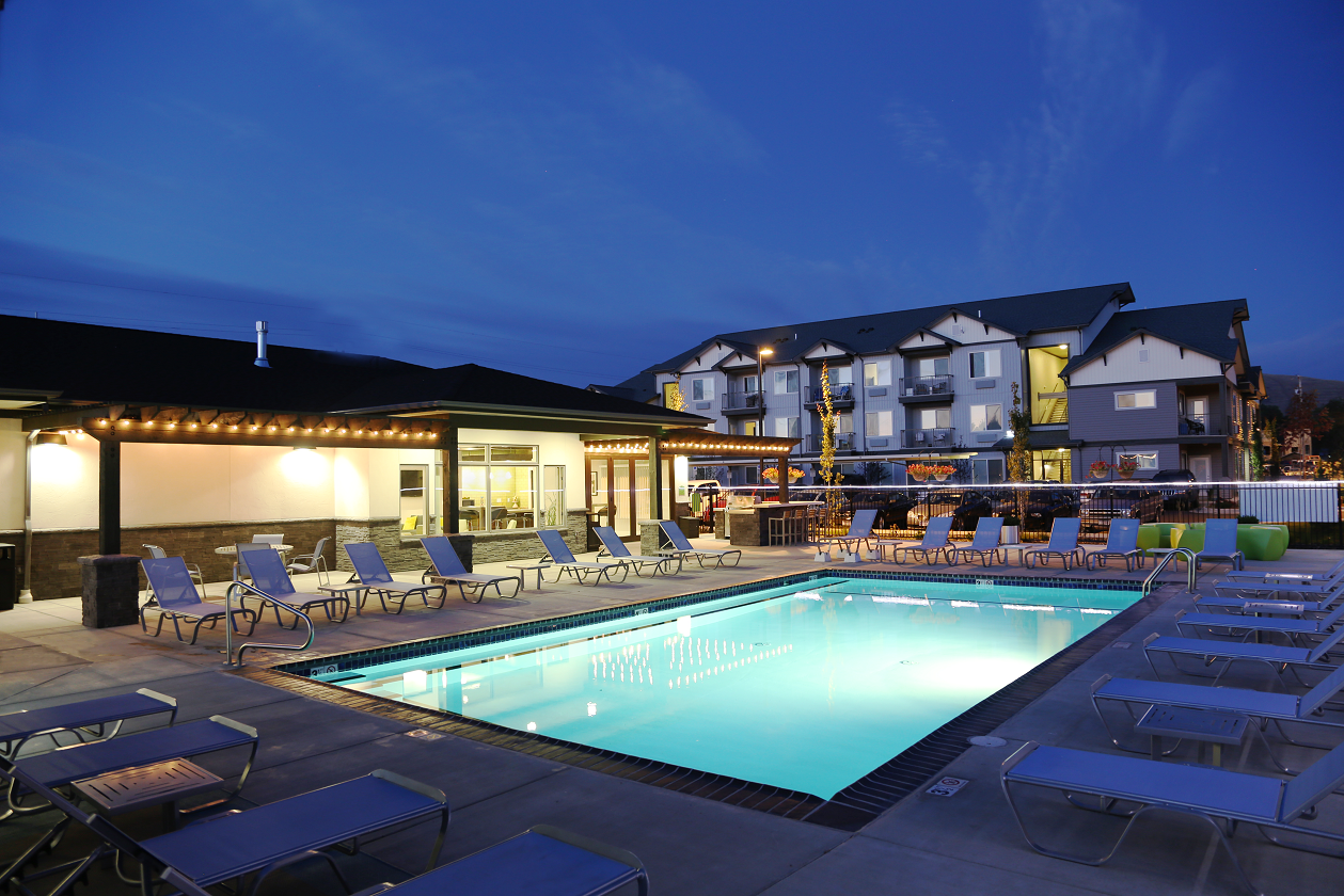 Corso Pool East.png